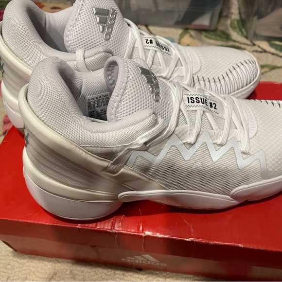 NWT Adidas DON Issue 2 - Picture 2 of 5